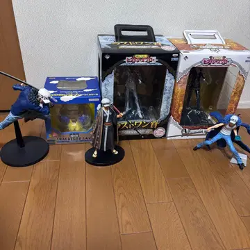 트라팔가 로 피규어 6세트