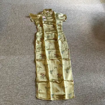 PEONY 골드 컬러 자수 차이나 드레스