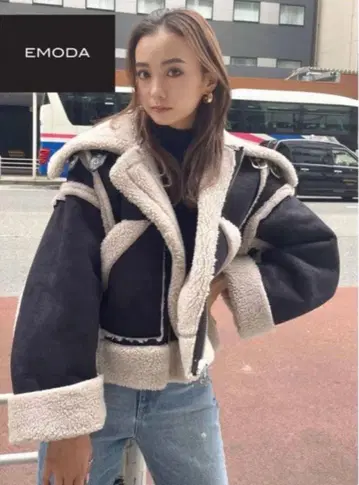 EMODA 무스탕 코트