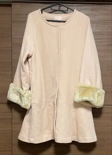 살몬 핑크 노카라 코트 아우터 겉옷 퍼 포함 플레어