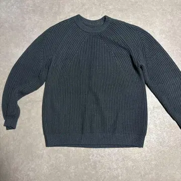 BATONER 시그니처 크루넥 스웨터 사이즈 3