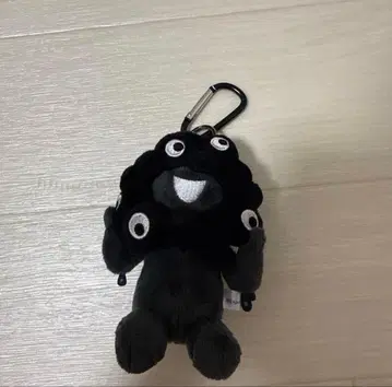 미야쿠미야쿠 블랙 키링 앉은