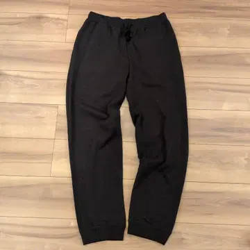 새상품급 위드앤씨 WIND AND SEA 블랙 맨투맨 팬츠