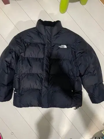 The North Face 블랙 다운 자켓