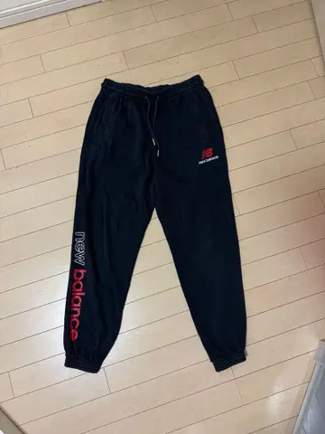new balance 블랙 스웨트 팬츠