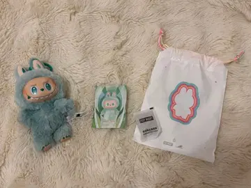 POP MART THE MONSTER 러브브 봉제 인형 펜던트 미도리