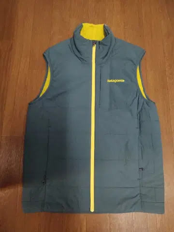 미사용 새상품 patagonia 다운 베스트