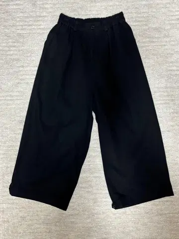 블랙 와이드 팬츠 허리밴딩 버튼 포함