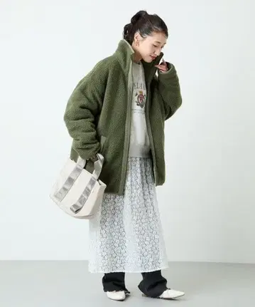 새상품 스탠드 카라 리버서블 보아 블루종 올리브