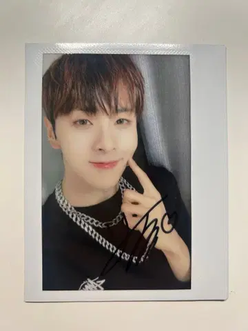 BAE173 유준 친필 사인 폴라로이드
