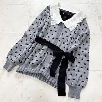 [새상품급] Adonisis(아도니시스) 가디건 프릴 칼라 도트 무늬