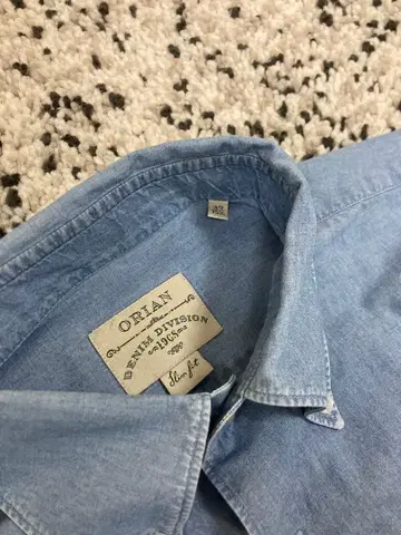 연휴 한정판 가격 인하 새상품급 오리안 데님 샴브레이 셔츠 39 빔즈 F