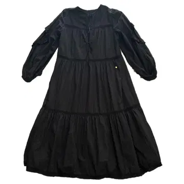 블랙 티어드 스타일 원피스