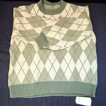 팁탑 니트 스웨터