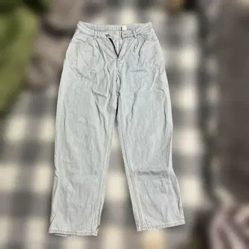 라이트 블루 스트레이트 데님 팬츠