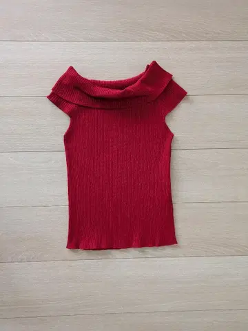 [ 룰루윌비 ] 오프숄더 리브 니트 레드