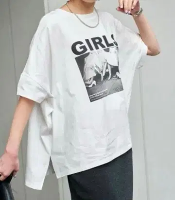 새상품 시착만 한 상품 스픽 앤 스팬 GOOD ROCK SPEED T셔츠