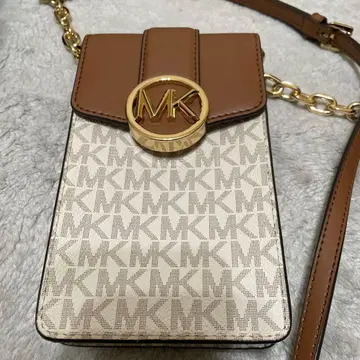 마이클코어스 스마트폰 숄더