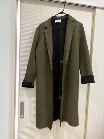 ZARA 올리브 그린 롱 코트