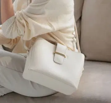 숄더백 아이보리