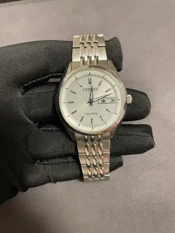 CITIZEN 에코드라이브 실버 데이데이트