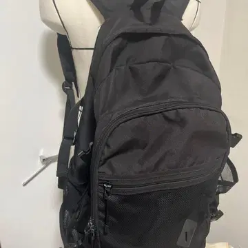 블랙 대용량 백팩