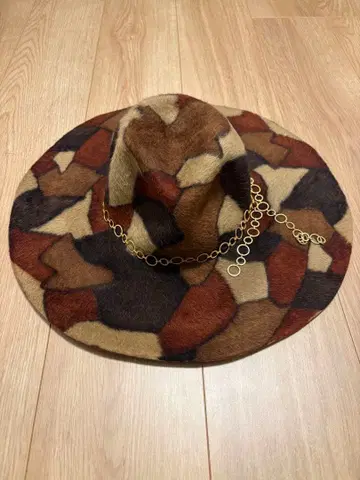 Eugenia Kim 유진아킴 햇