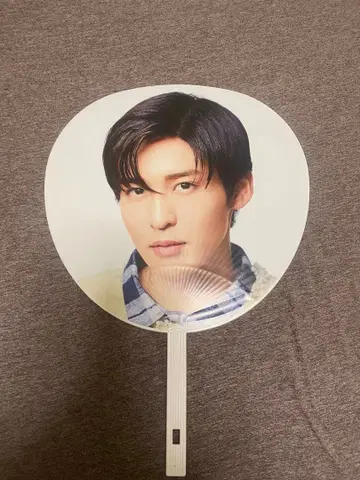 Snow Man 메구로 렌 부채