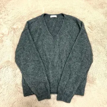 유나이티드 애로우즈 뷰티앤유스 라쿤 V넥 니트 그레이