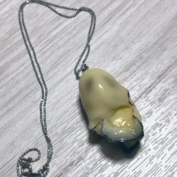 아담한 제작 공방 굴 목걸이
