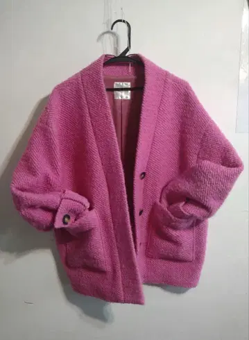 MIDVEIN 미드베인 핑크 하프 코트 버튼 포함