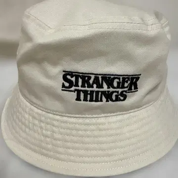 버킷 햇 화이트