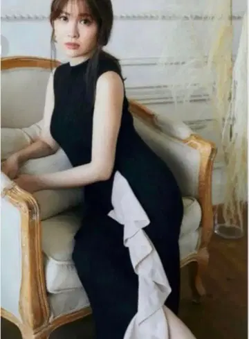 herlipto Ruffled Two-tone Knit Dress