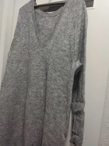 그레이 V넥 튜닉