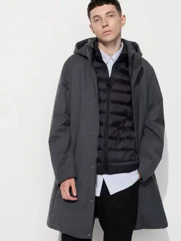 새상품급 24 모델 유니클로 하이브리드 다운 코트 다크 그레이 XL