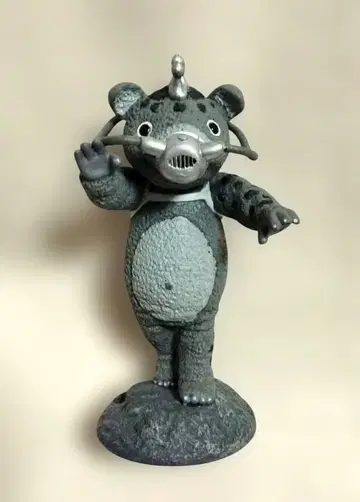 WEST KENJI 괴수 부스카 피규어 우주 유영