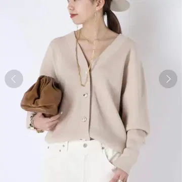 뮤즈 두지엠 클라세 PEAL BUTTON 가디건