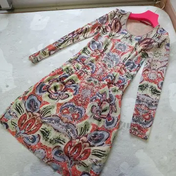 새상품급 비비안 탐 원피스