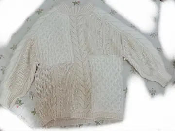 SNIDEL 아이보리 케이블 니트 긴팔 스웨터