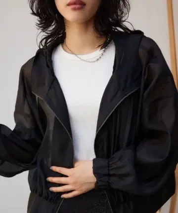 [ 미사용 새상품 ] 아줄바이마우지 시어 후디 블루종 블랙 F