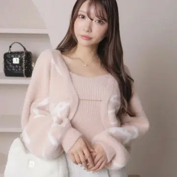 새상품 립 서비스 뉴앙스 라인 페더 니트 앙상블 핑크