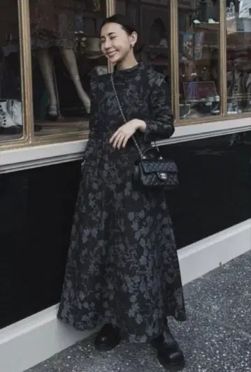 AMERI VINTAGE KEILY FLOWER DENIM DRESS