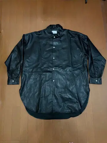 Re PLAY 합성 피혁 블랙 셔츠 사이즈 2