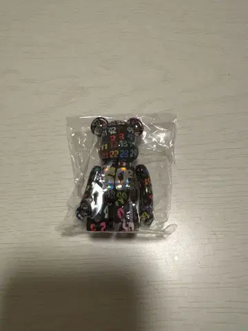 베어브릭 시리즈 50 시크릿 50TH