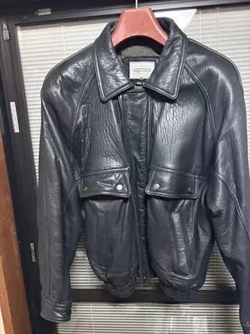 VARIO MAX 블랙 가죽 자켓