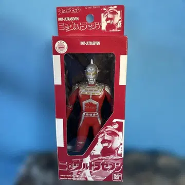 반다이 니세 울트라 세븐 피규어