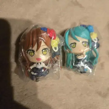 뱅드림 로제리아 라이브 회장 한정판 피규어 볼체인 2개 세트