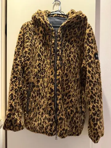 타트라스 레오파드 무늬 보아 플리스 자켓 후드 부착