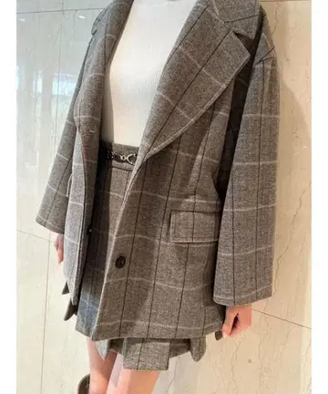 SNIDEL 체크 무늬 테일러드 자켓과 스커트 세트