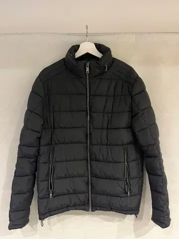 블랙 다운 자켓 퀼팅